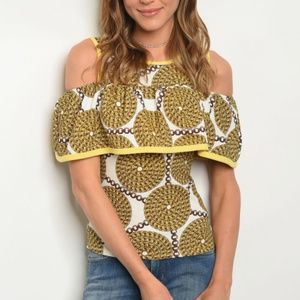 NEW! Super Cute Cold Shoulder Top